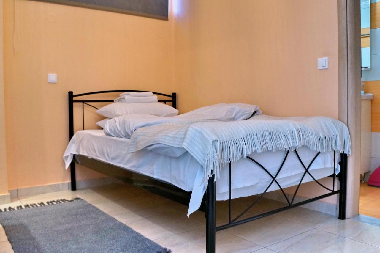 Aroma Rent House 2 Apartment Mytilene ภายนอก รูปภาพ